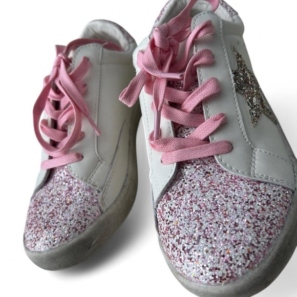 SweetHoney Adorable Gold Star Glitter Sneakers Size 3Y (only worn a few times) - Picture 6 of 9